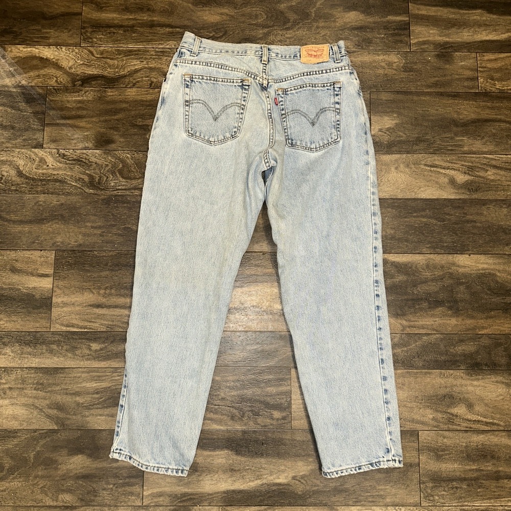 Vintage Levi's 550 Light Wash Denim Jeans Classic Relaxed Mid-Rise Women's 14S